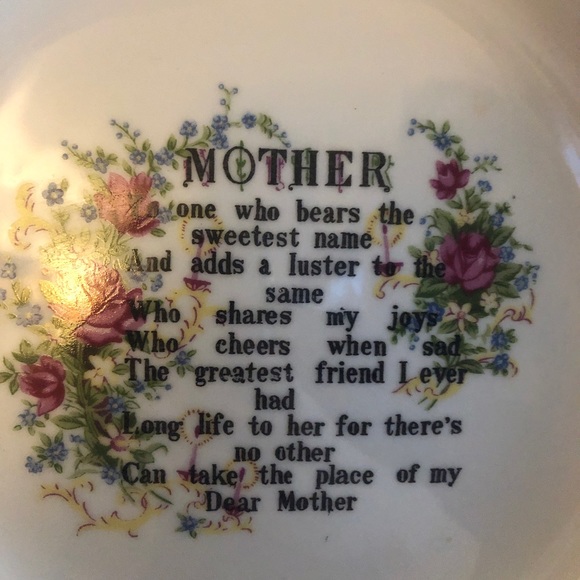 Vintage Mother Porcelain Plate w/Roses and Gold Trim - Picture 6 of 10